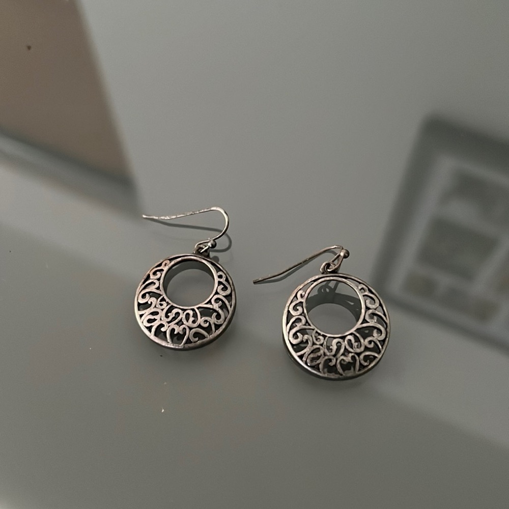 Circle dangle earrings